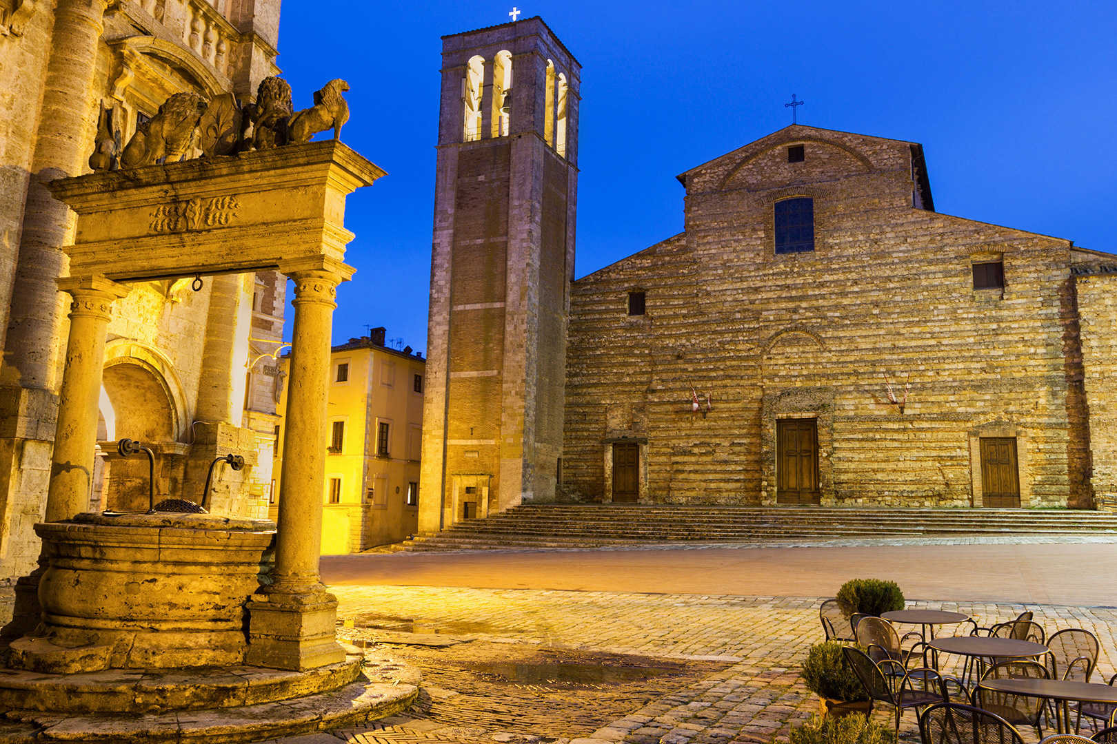 Vicolo di un borgo toscano - cosa vedere a montepulciano